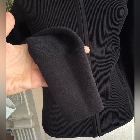 Lululemon Lightweight Ribbed Knit Jacket in black size M - Picture 7 of 16